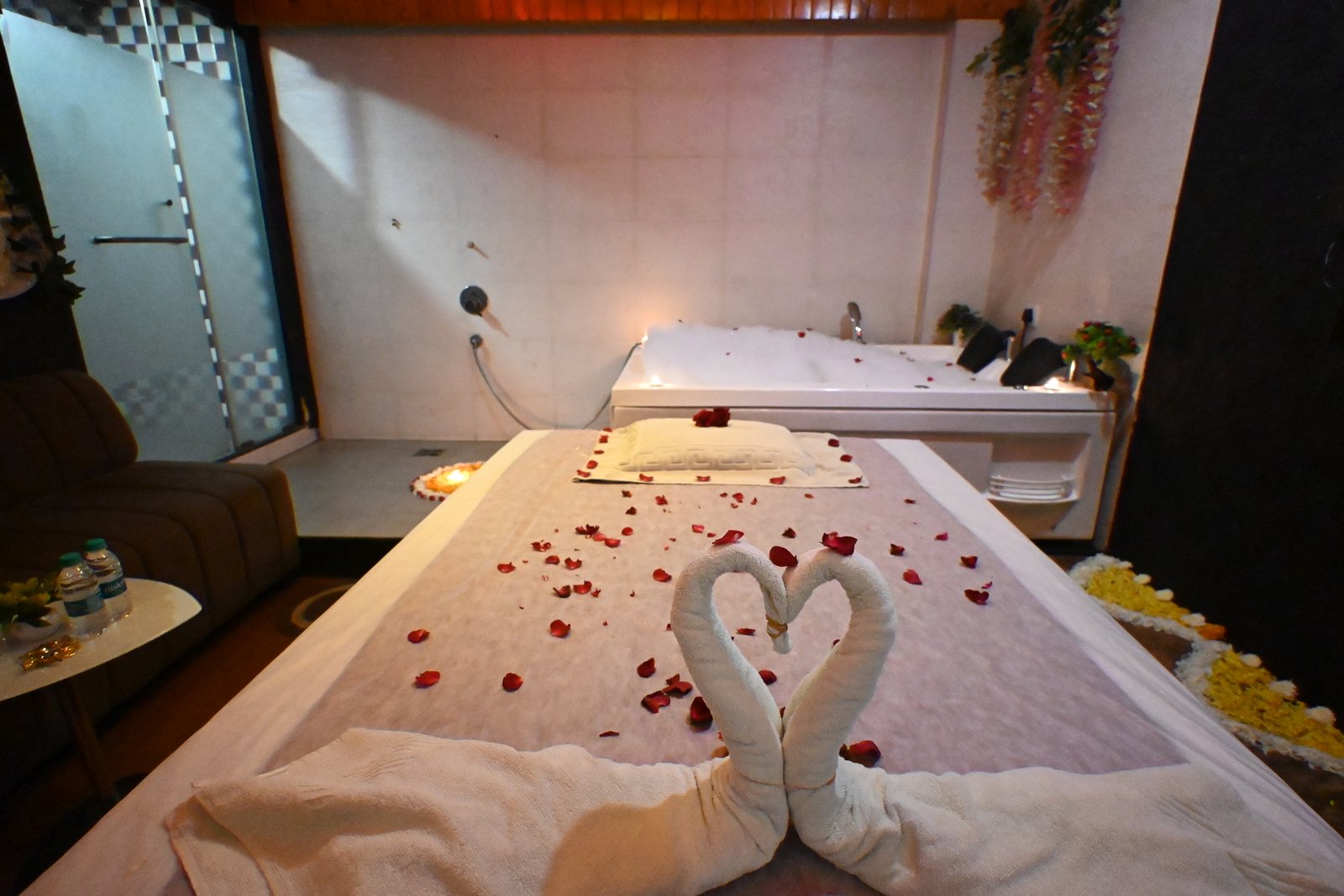 Spa therapy room at Royal Oak Spa Thane Manpada